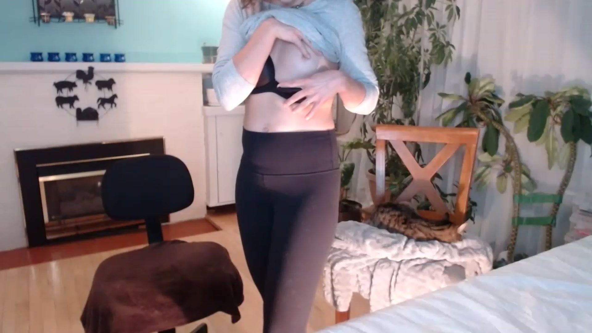 Gallery image thumbnail from KellyHeart's myfreecams stream on, 02/25/2023, 03:49 image 16 of 20