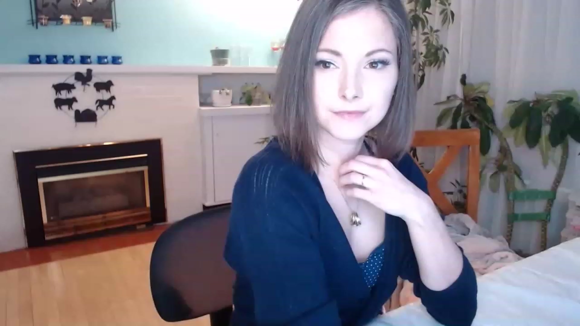 Gallery image thumbnail from KellyHeart's myfreecams stream on, 03/04/2023, 06:30 image 1 of 20