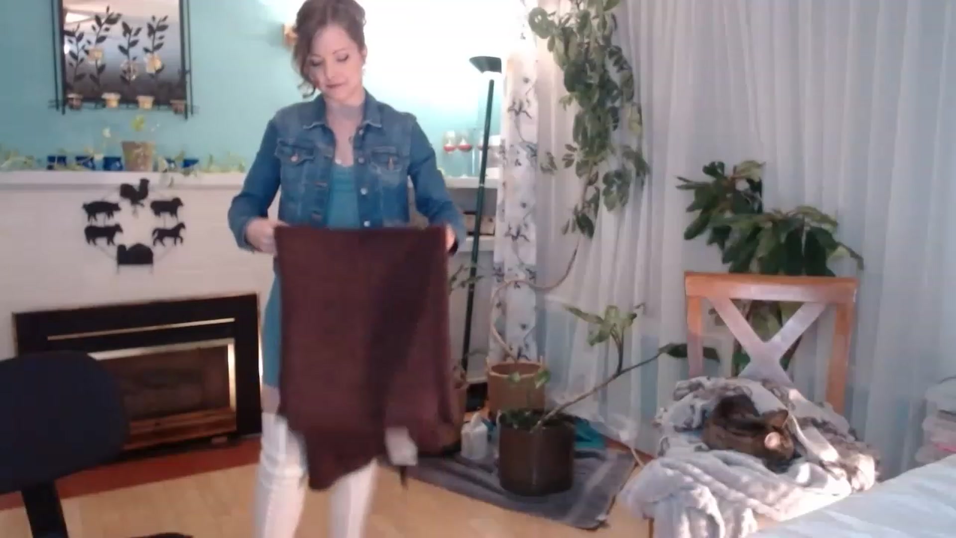 Gallery image thumbnail from KellyHeart's myfreecams stream on, 03/11/2023, 04:36 image 9 of 20