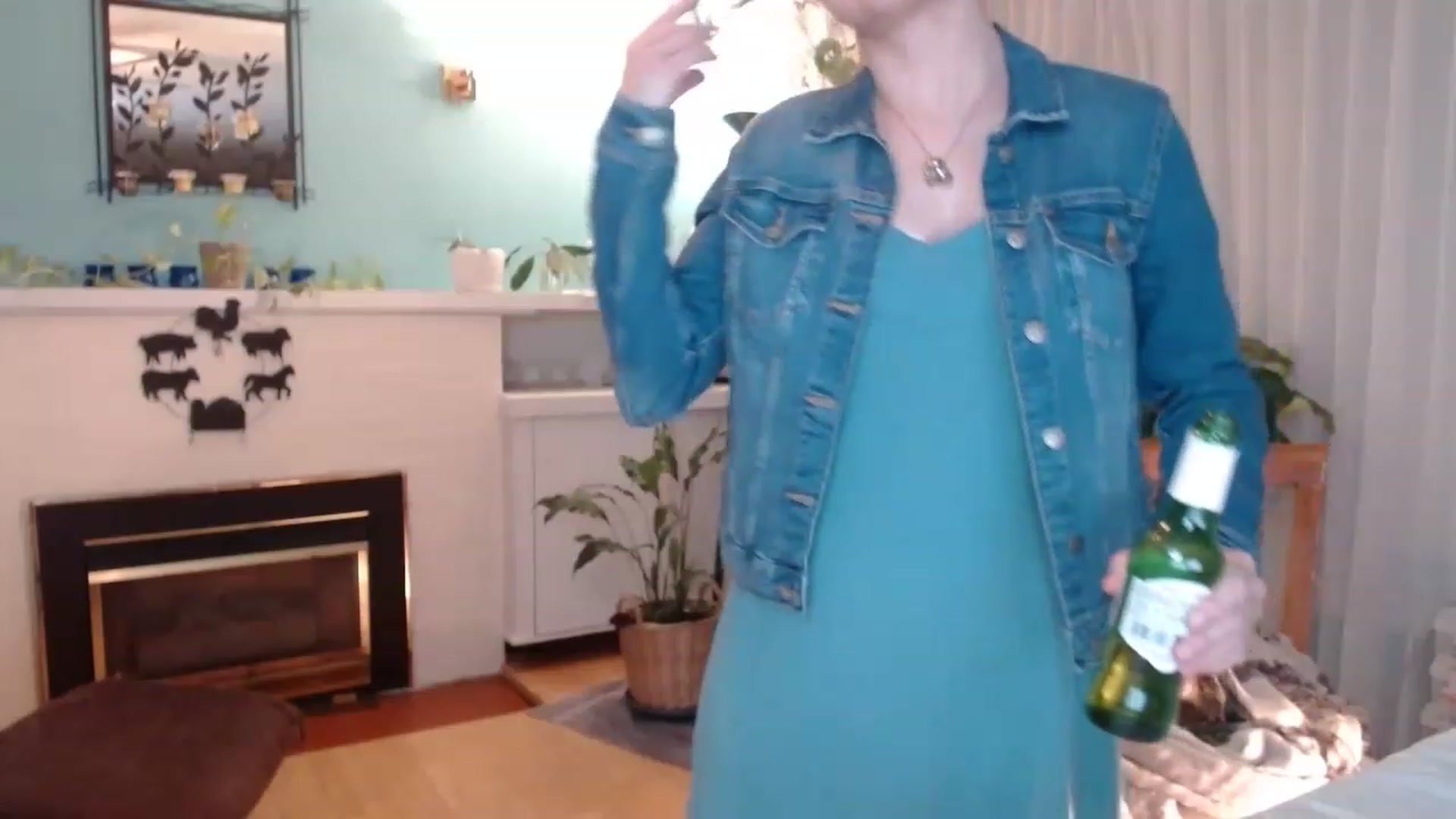 Gallery image thumbnail from KellyHeart's myfreecams stream on, 03/11/2023, 04:36 image 11 of 20