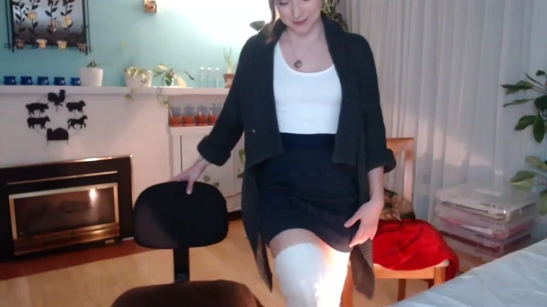 Gallery image thumbnail from KellyHeart's myfreecams stream on, 03/25/2023, 02:21 image 11 of 20