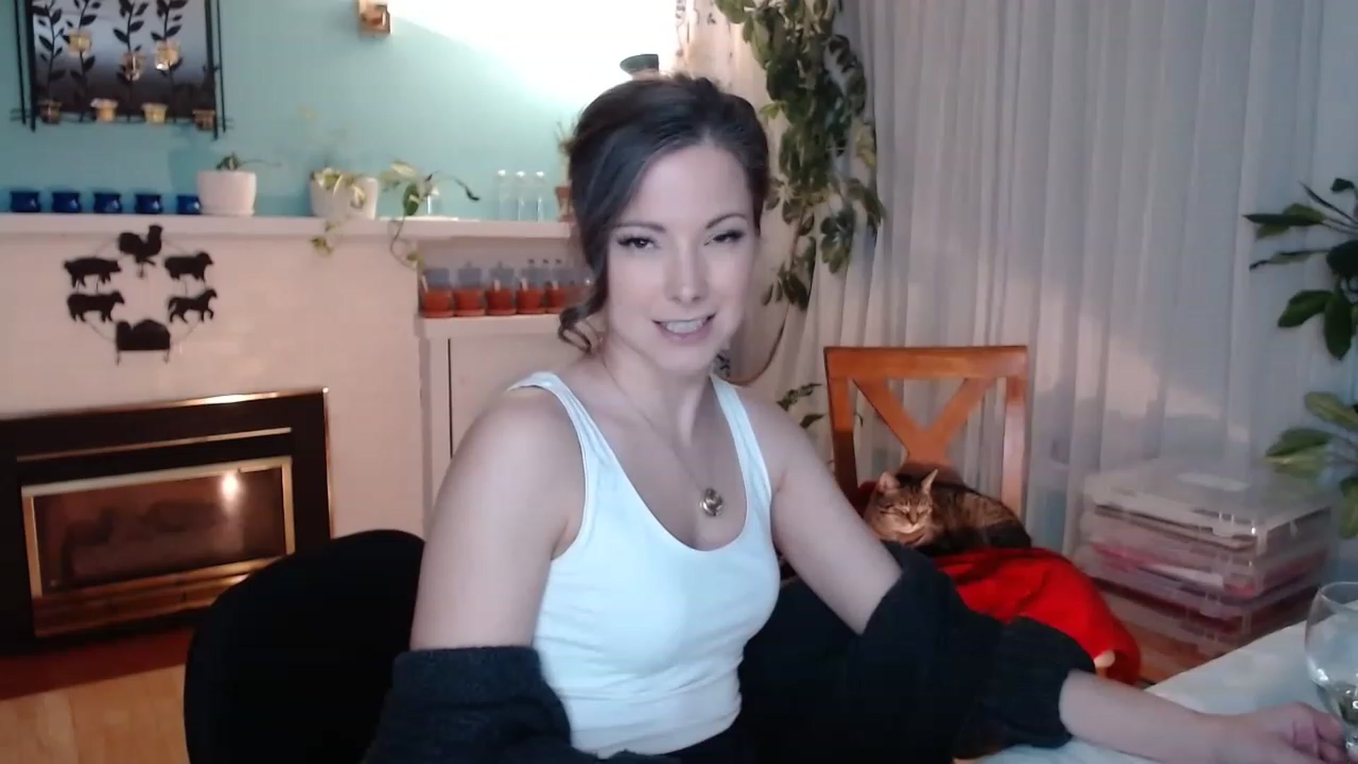 Gallery image thumbnail from KellyHeart's myfreecams stream on, 03/25/2023, 02:21 image 17 of 20