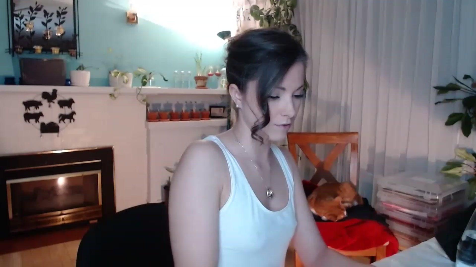 Gallery image thumbnail from KellyHeart's myfreecams stream on, 03/25/2023, 05:59 image 15 of 20