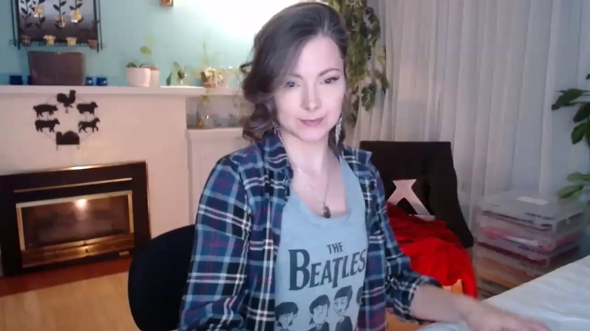 Gallery image thumbnail from KellyHeart's myfreecams stream on, 04/01/2023, 24:00 image 1 of 20