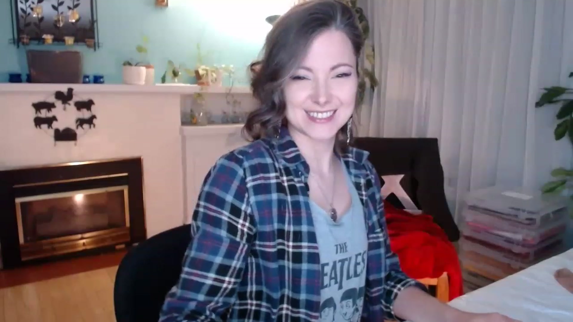 Gallery image thumbnail from KellyHeart's myfreecams stream on, 04/01/2023, 24:00 image 19 of 20