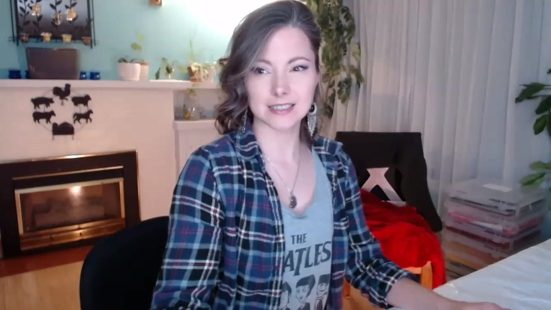 Gallery image thumbnail from KellyHeart's myfreecams stream on, 04/01/2023, 24:00 image 6 of 20