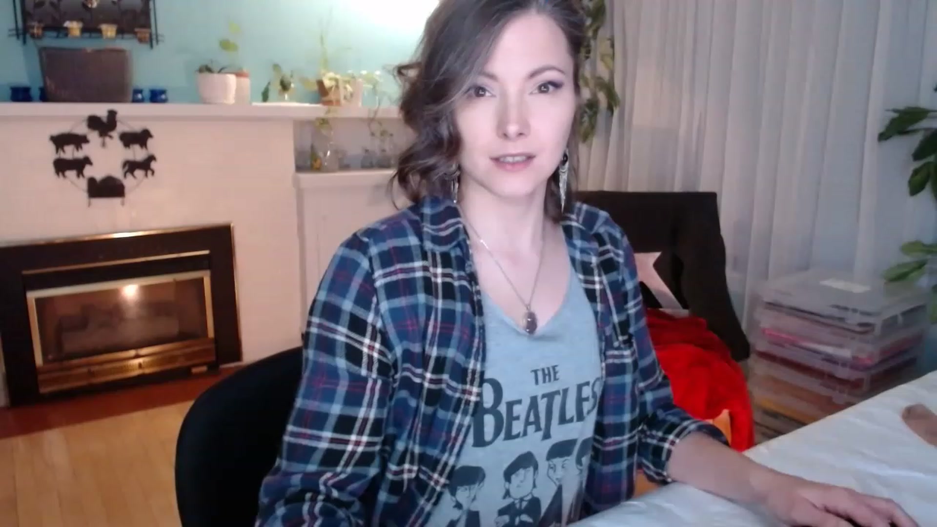 Gallery image thumbnail from KellyHeart's myfreecams stream on, 04/01/2023, 02:01 image 1 of 20