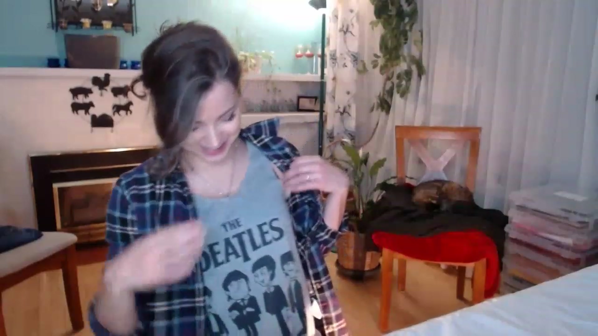 Gallery image thumbnail from KellyHeart's myfreecams stream on, 04/01/2023, 06:30 image 8 of 20