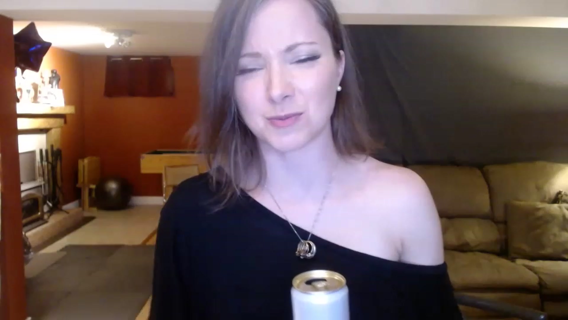 Gallery image thumbnail from KellyHeart's myfreecams stream on, 04/15/2023, 02:45 image 12 of 20
