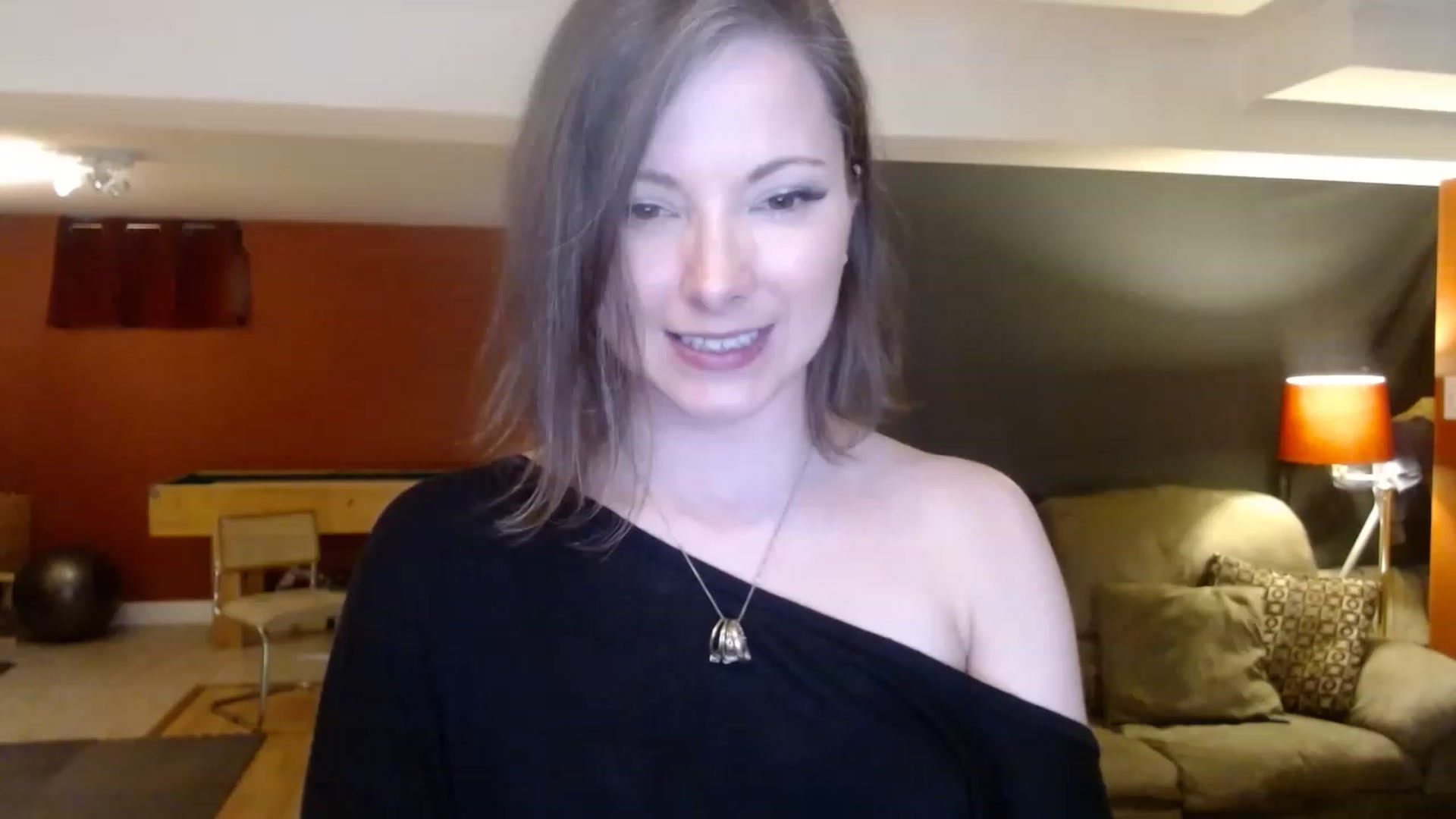 Gallery image thumbnail from KellyHeart's myfreecams stream on, 04/15/2023, 02:45 image 18 of 20
