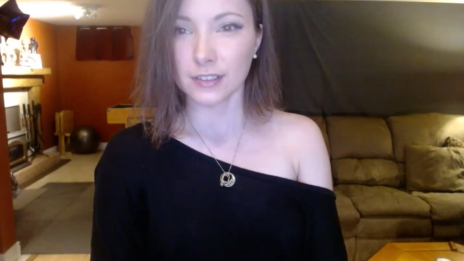 Gallery image thumbnail from KellyHeart's myfreecams stream on, 04/15/2023, 02:45 image 8 of 20