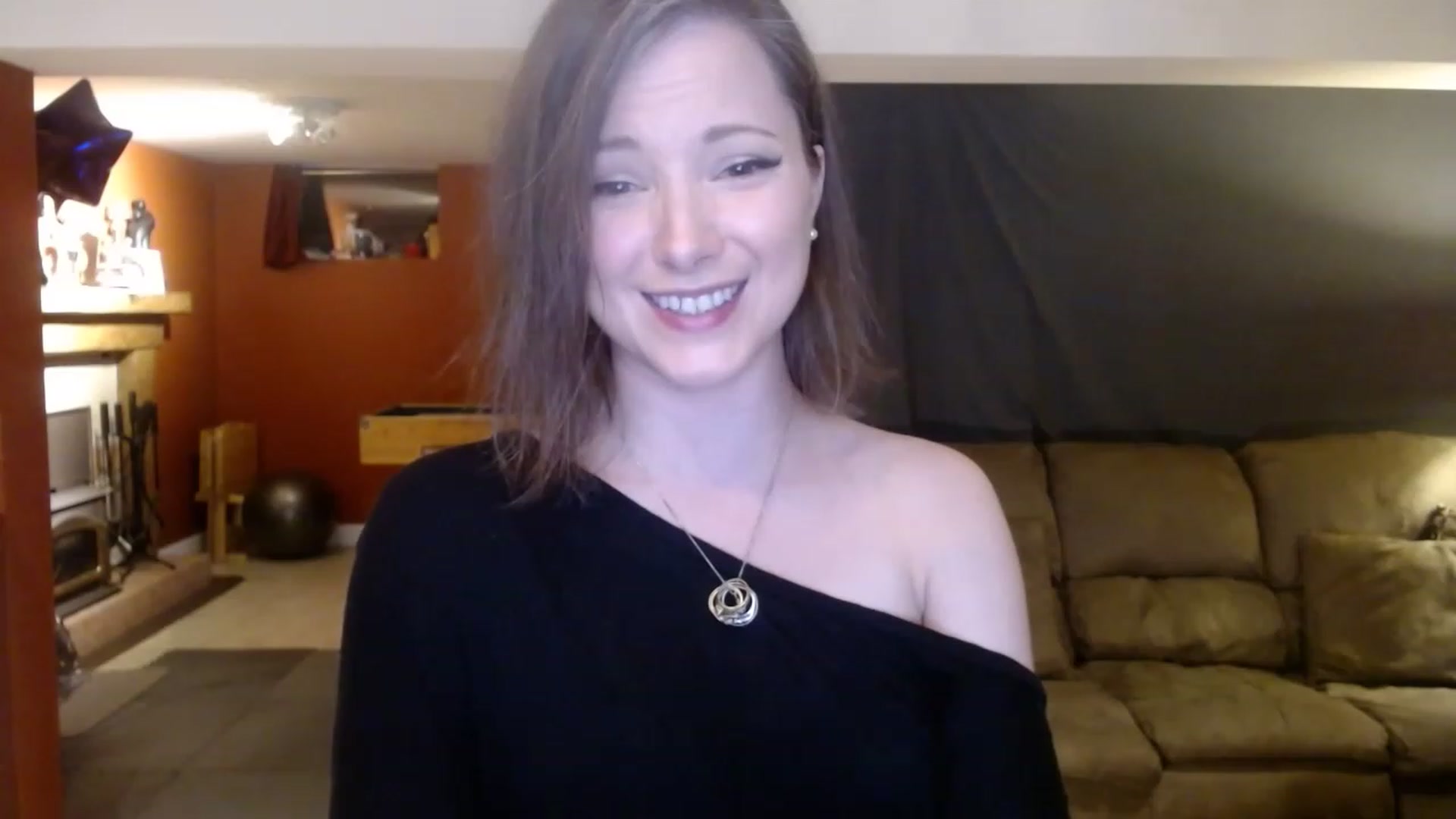 Gallery image thumbnail from KellyHeart's myfreecams stream on, 04/15/2023, 02:45 image 5 of 20