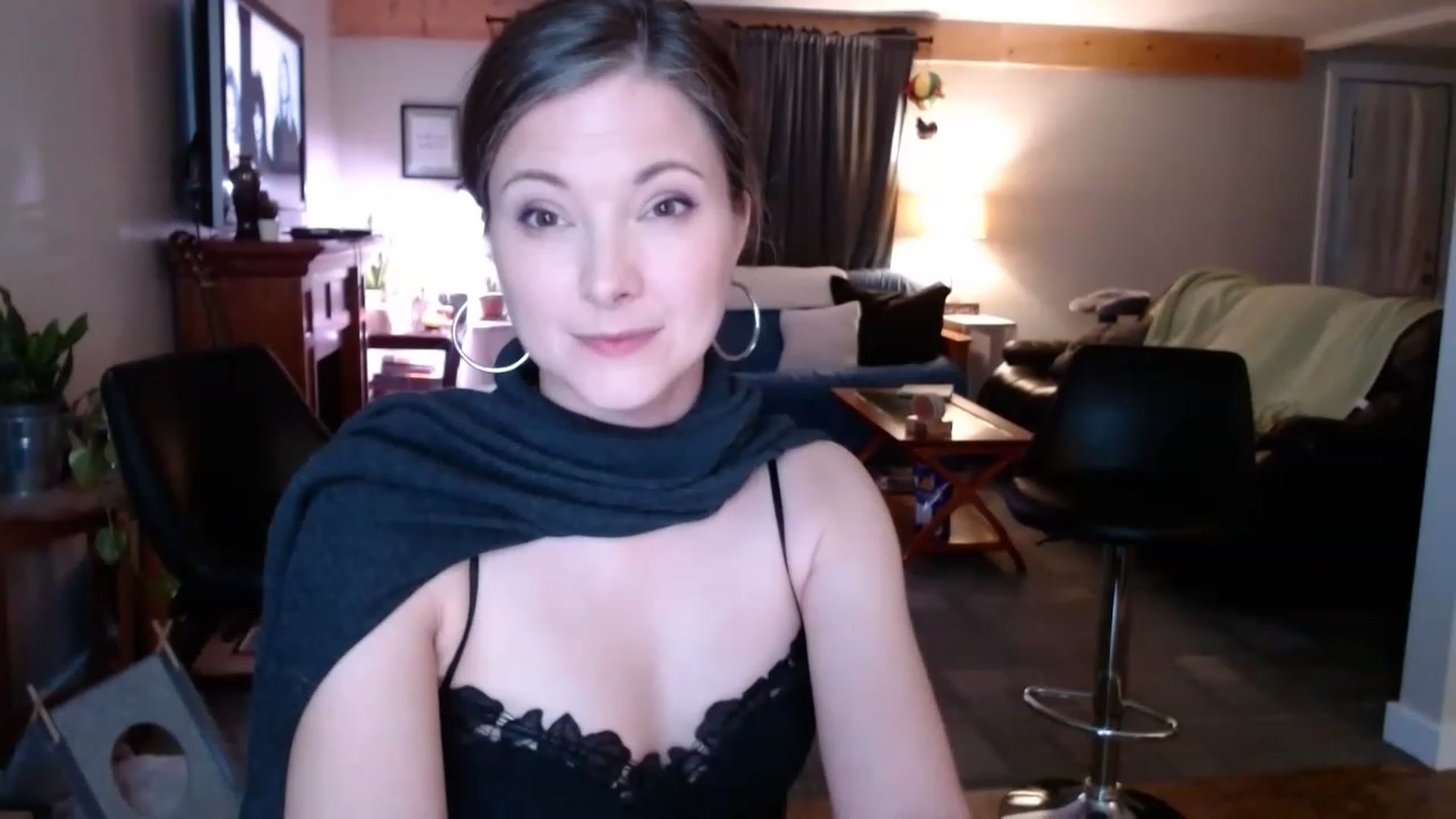 Gallery image thumbnail from KellyHeart's myfreecams stream on, 05/14/2023, 01:34 image 8 of 20
