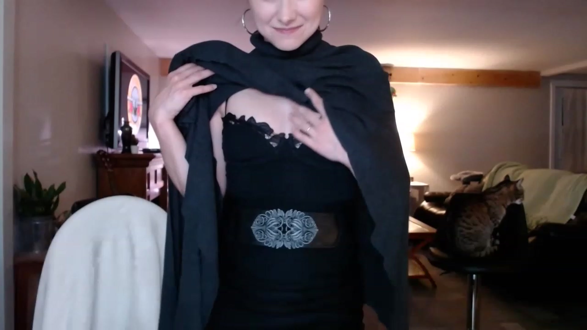Gallery image thumbnail from KellyHeart's myfreecams stream on, 05/14/2023, 01:34 image 3 of 20