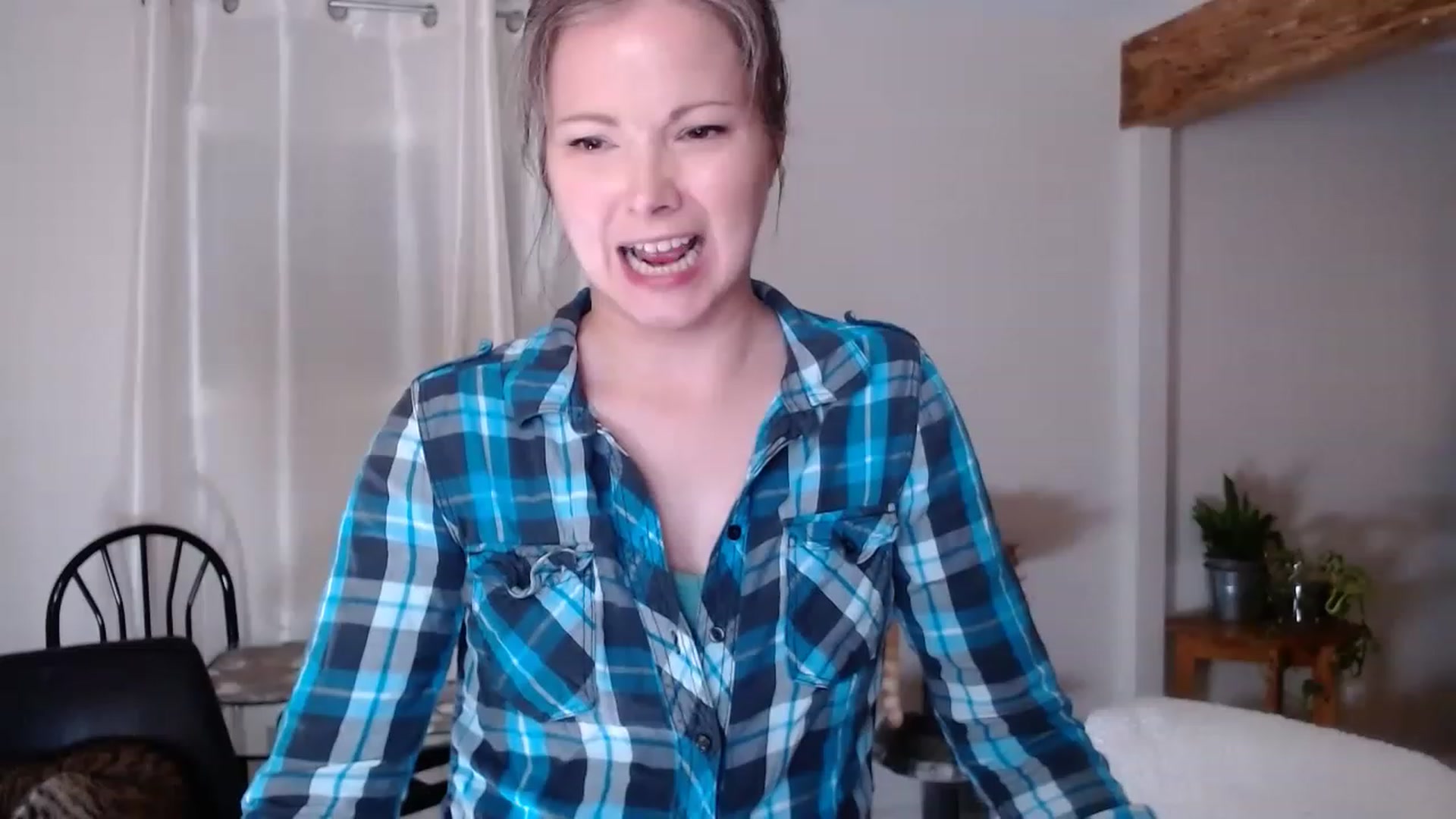 Gallery image thumbnail from KellyHeart's myfreecams stream on, 06/24/2023, 03:07 image 11 of 20