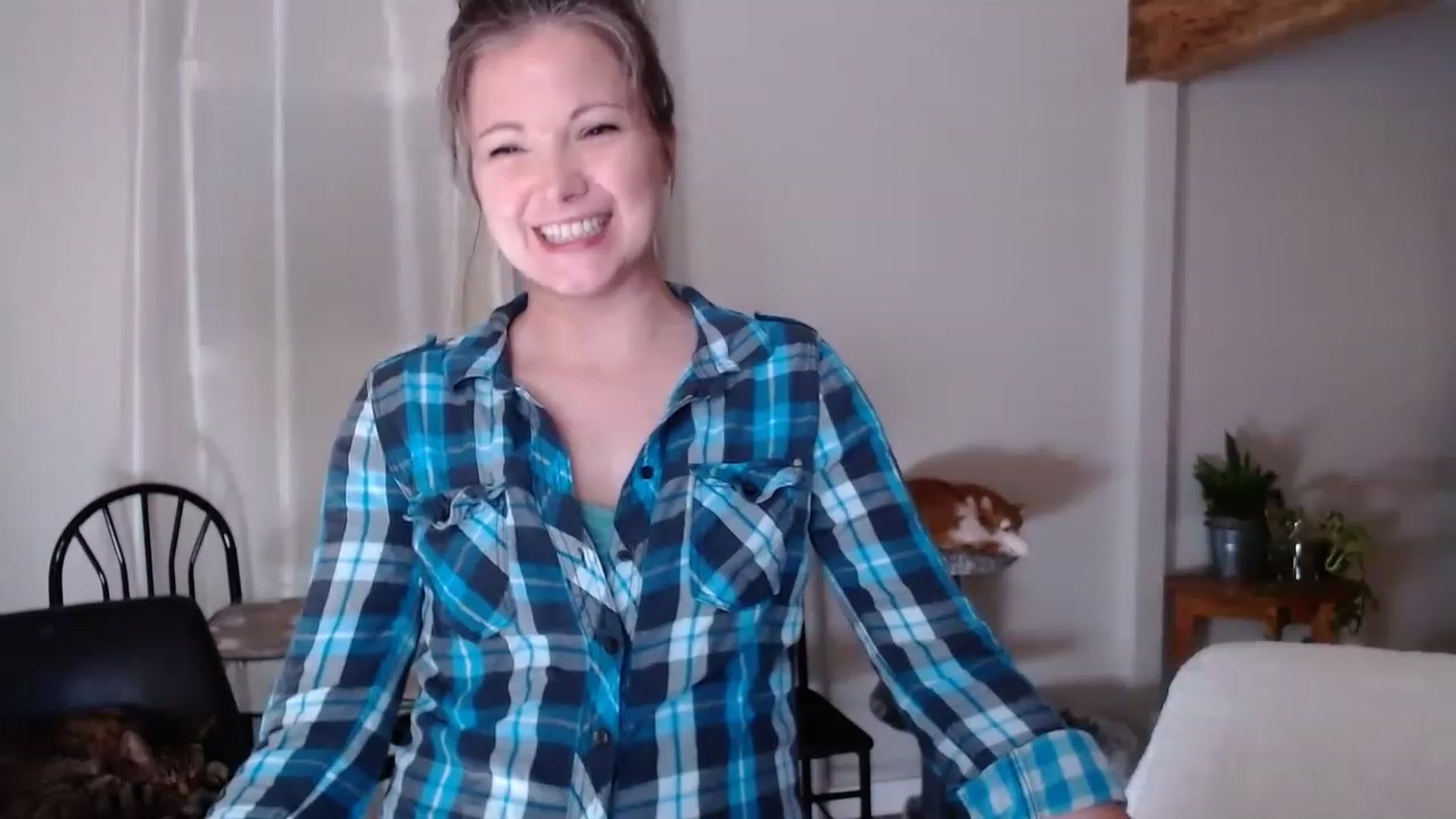 Gallery image thumbnail from KellyHeart's myfreecams stream on, 06/24/2023, 03:07 image 7 of 20