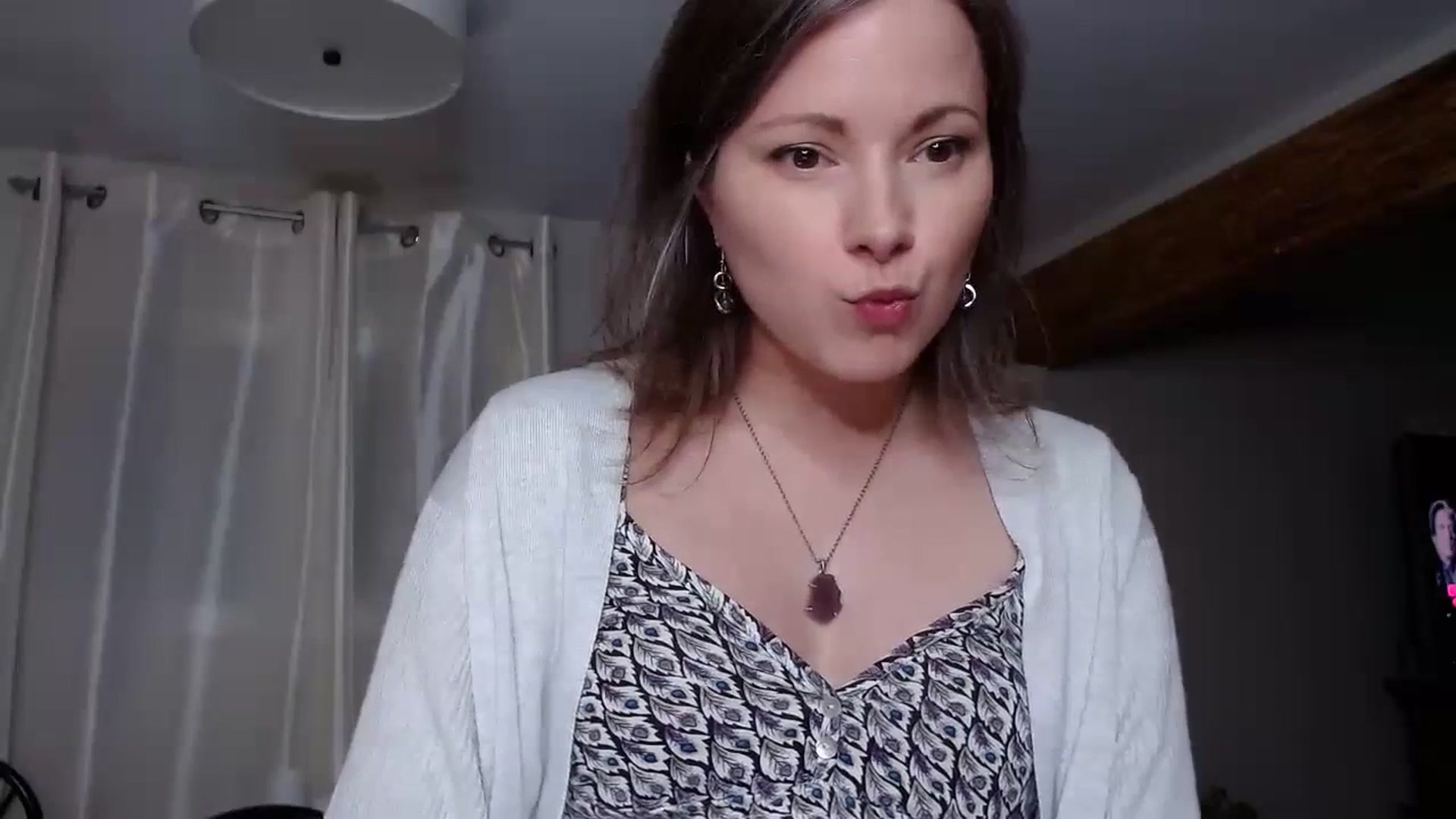 Gallery image thumbnail from KellyHeart's myfreecams stream on, 07/04/2023, 24:06 image 18 of 20