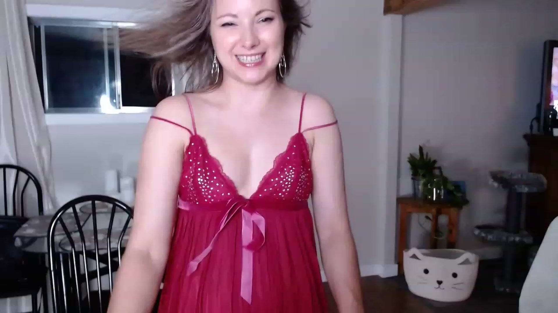 Gallery image thumbnail from KellyHeart's myfreecams stream on, 07/08/2023, 01:32 image 6 of 20