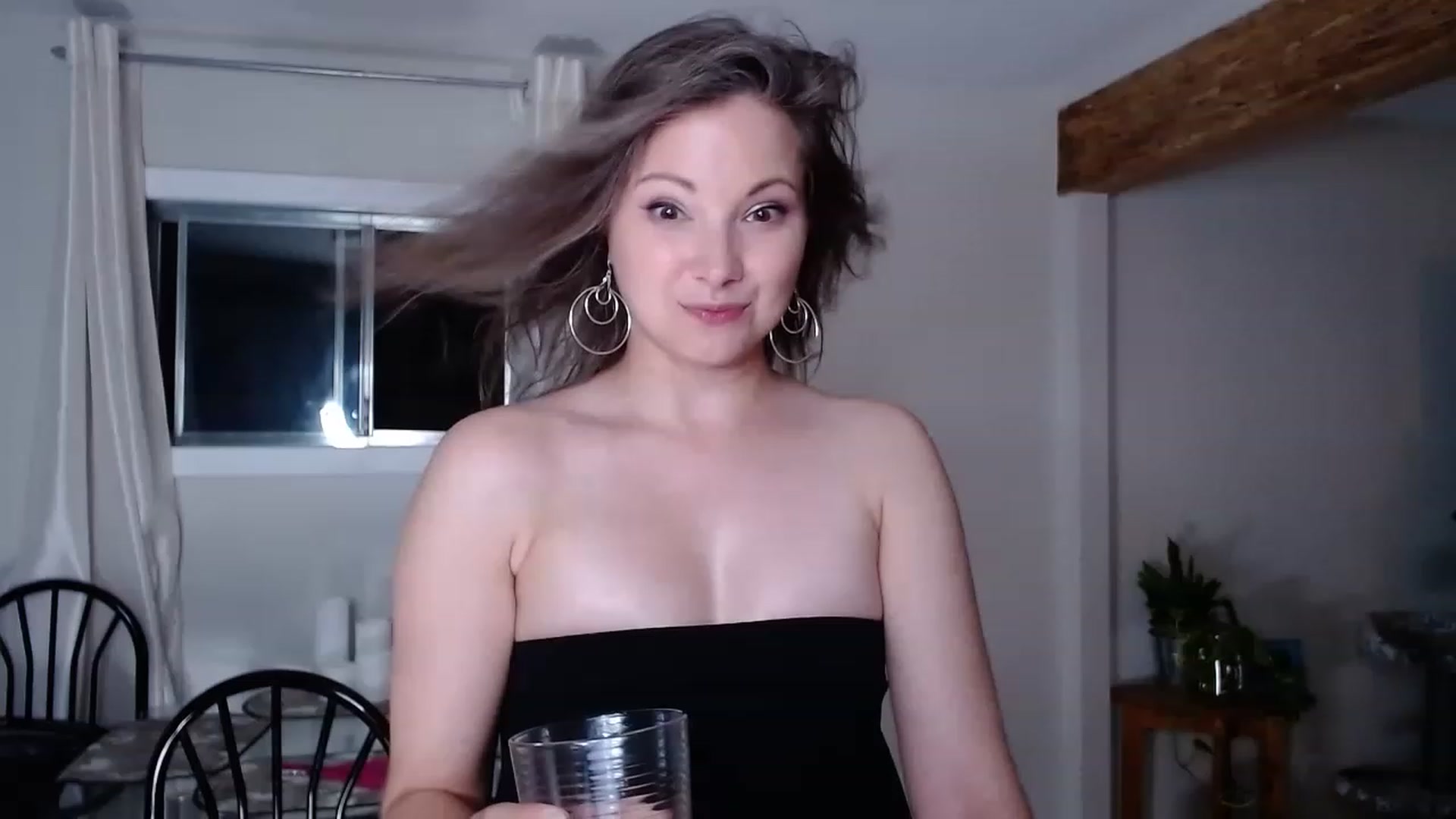 Gallery image thumbnail from KellyHeart's myfreecams stream on, 07/08/2023, 02:45 image 7 of 20