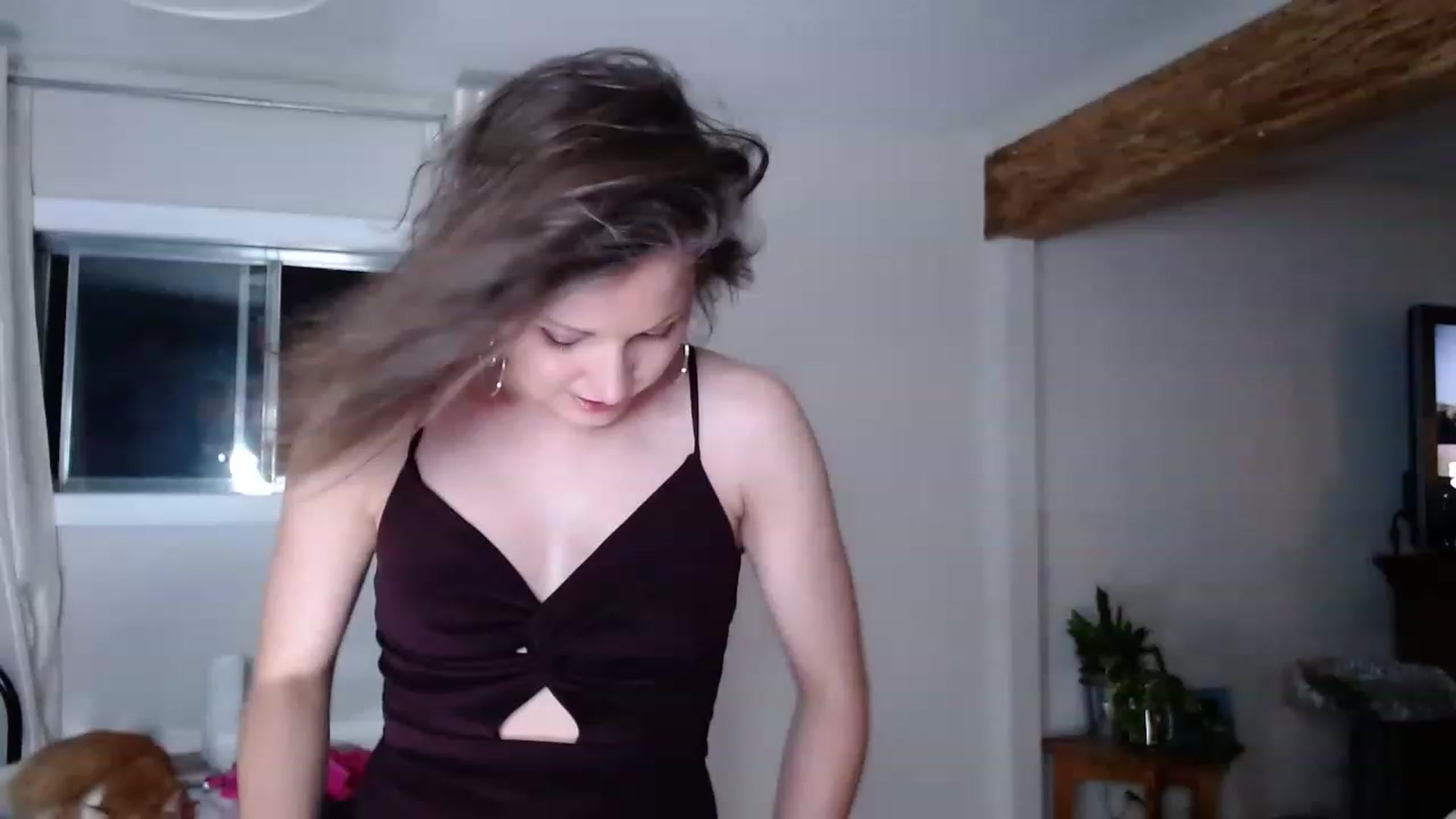 Gallery image thumbnail from KellyHeart's myfreecams stream on, 07/08/2023, 02:45 image 19 of 20