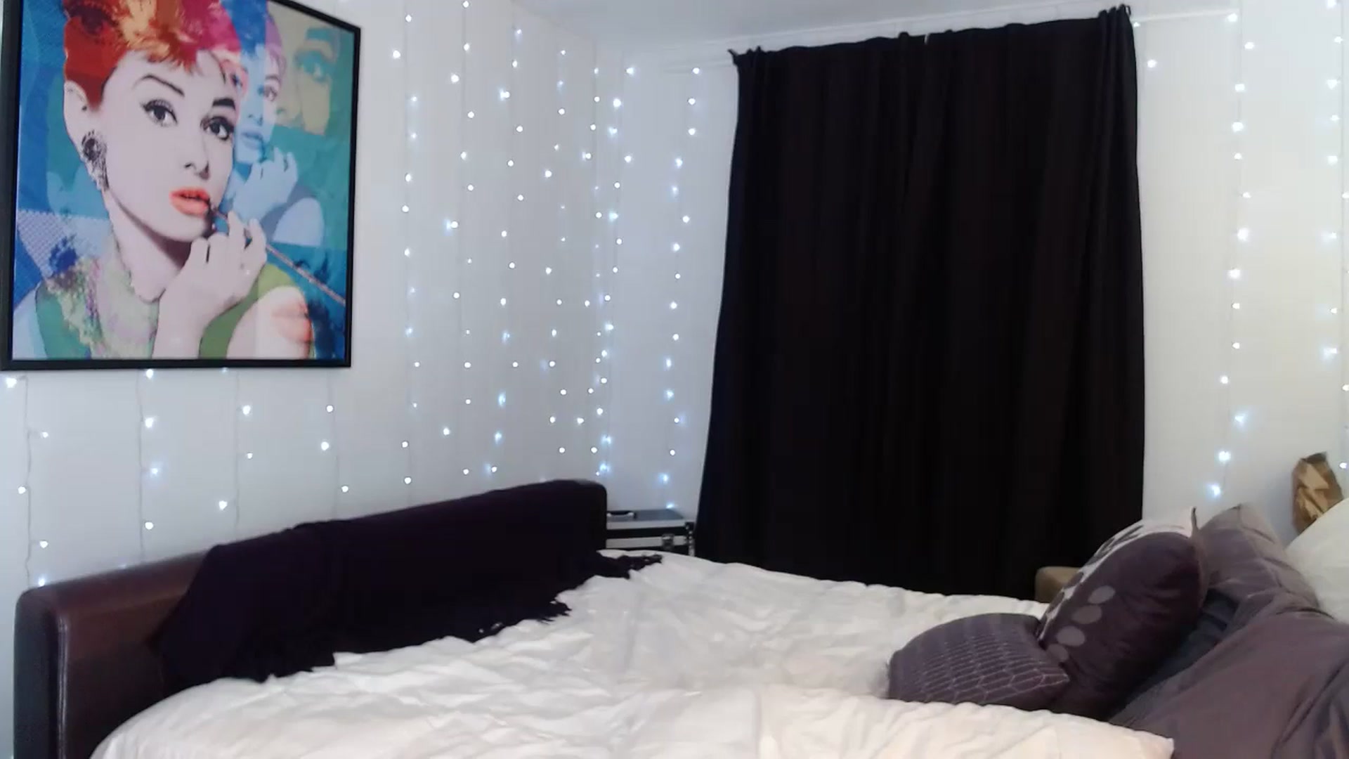 Gallery image thumbnail from KellyHeart's myfreecams stream on, 07/22/2023, 02:12 image 18 of 20