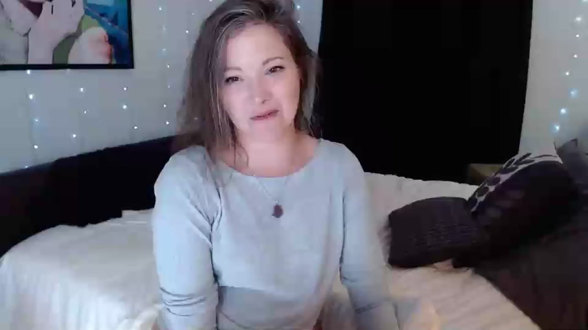 Gallery image thumbnail from KellyHeart's myfreecams stream on, 07/22/2023, 04:25 image 5 of 20