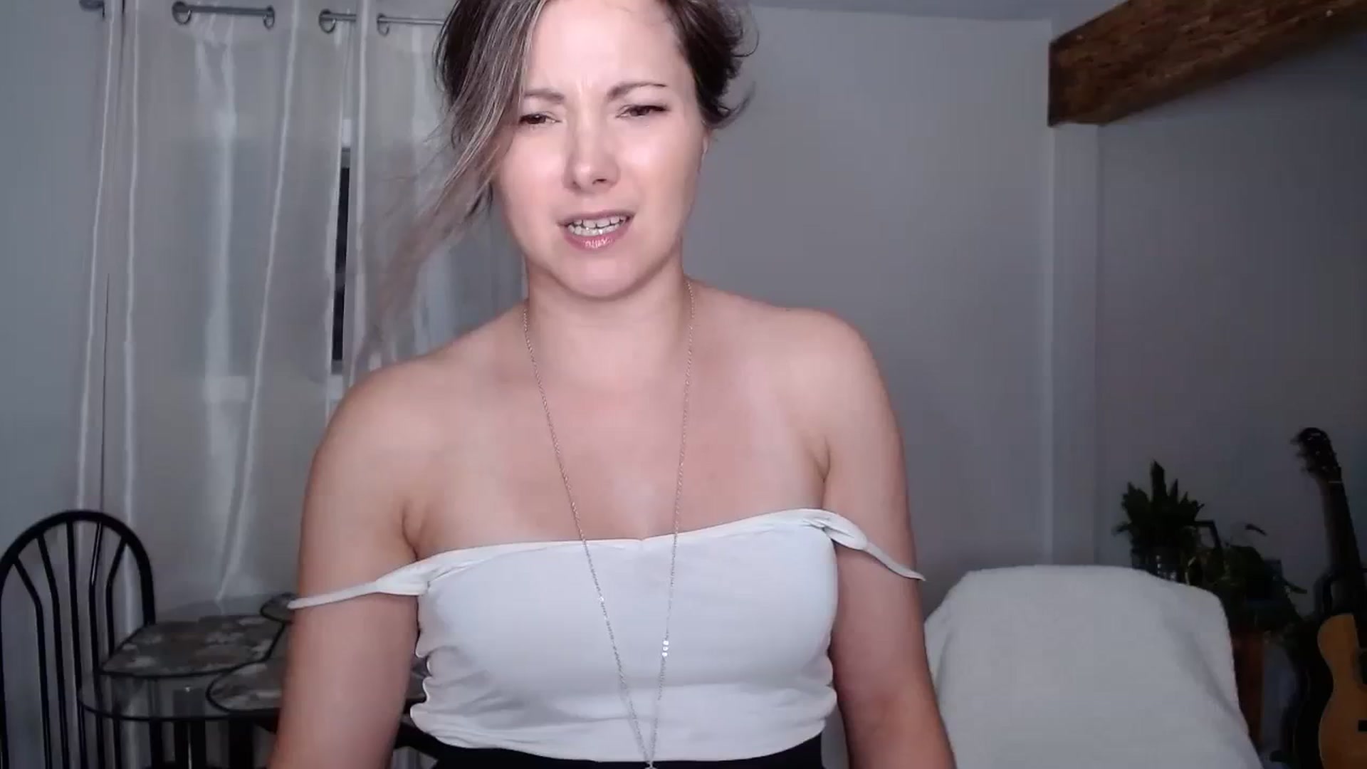 Gallery image thumbnail from KellyHeart's myfreecams stream on, 07/29/2023, 03:49 image 17 of 20