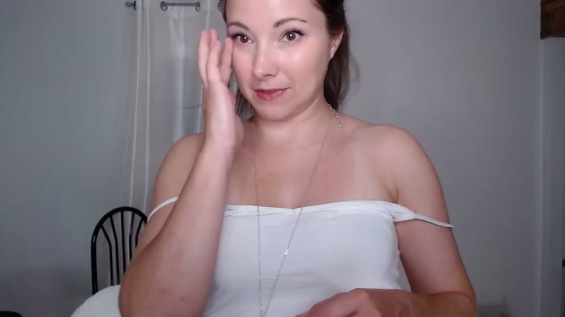 Gallery image thumbnail from KellyHeart's myfreecams stream on, 07/29/2023, 03:49 image 4 of 20