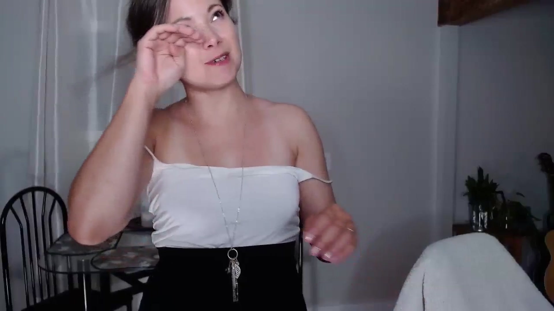 Gallery image thumbnail from KellyHeart's myfreecams stream on, 07/29/2023, 03:49 image 10 of 20