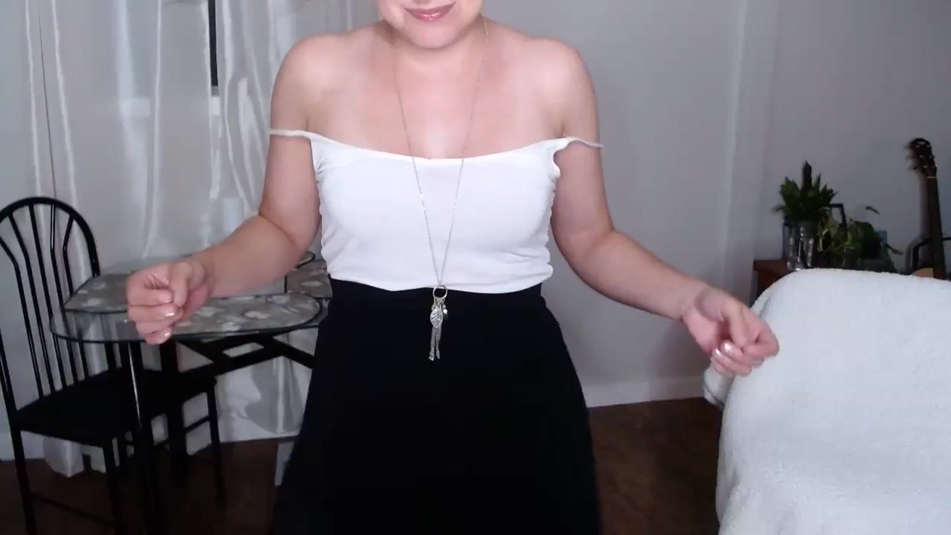 Gallery image thumbnail from KellyHeart's myfreecams stream on, 07/29/2023, 03:49 image 16 of 20