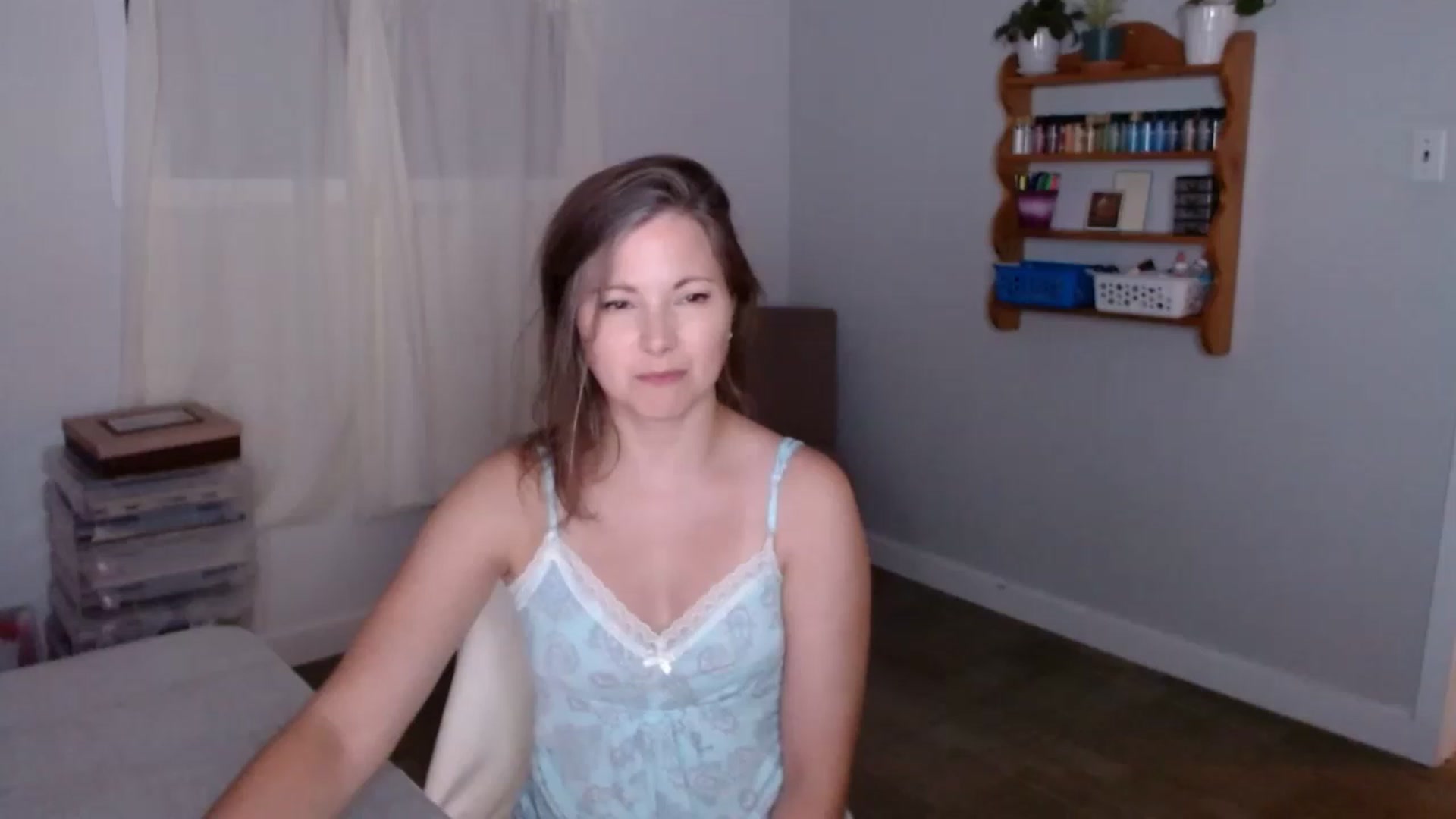 Gallery image thumbnail from KellyHeart's myfreecams stream on, 08/23/2023, 05:04 image 8 of 20