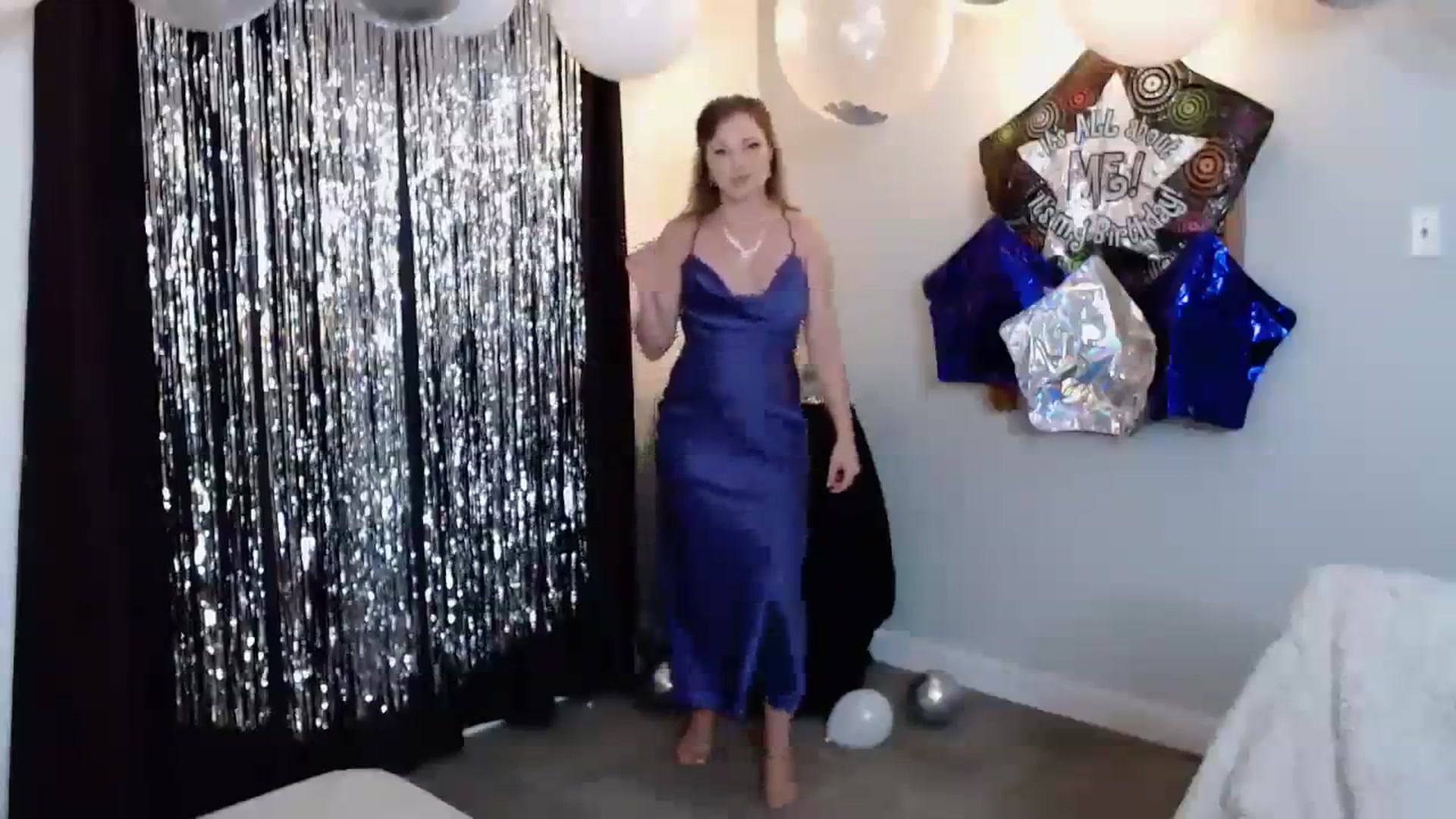 Gallery image thumbnail from KellyHeart's myfreecams stream on, 10/07/2023, 03:22 image 2 of 20
