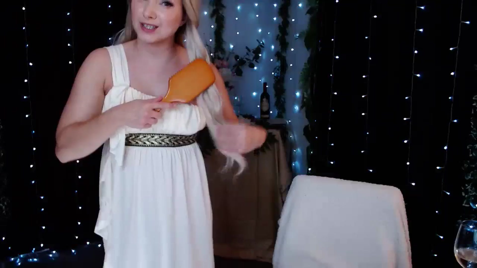 Gallery image thumbnail from KellyHeart's myfreecams stream on, 10/21/2023, 03:26 image 18 of 20