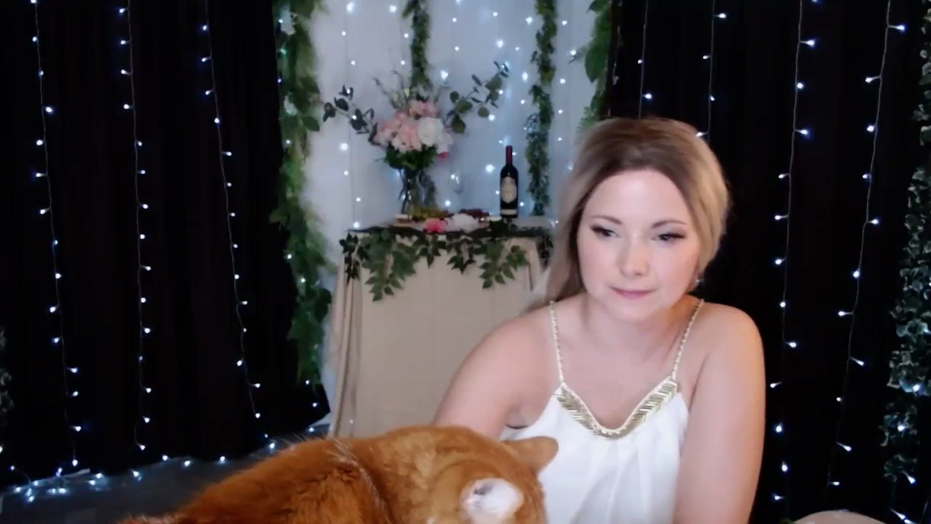 Gallery image thumbnail from KellyHeart's myfreecams stream on, 10/21/2023, 05:16 image 12 of 20