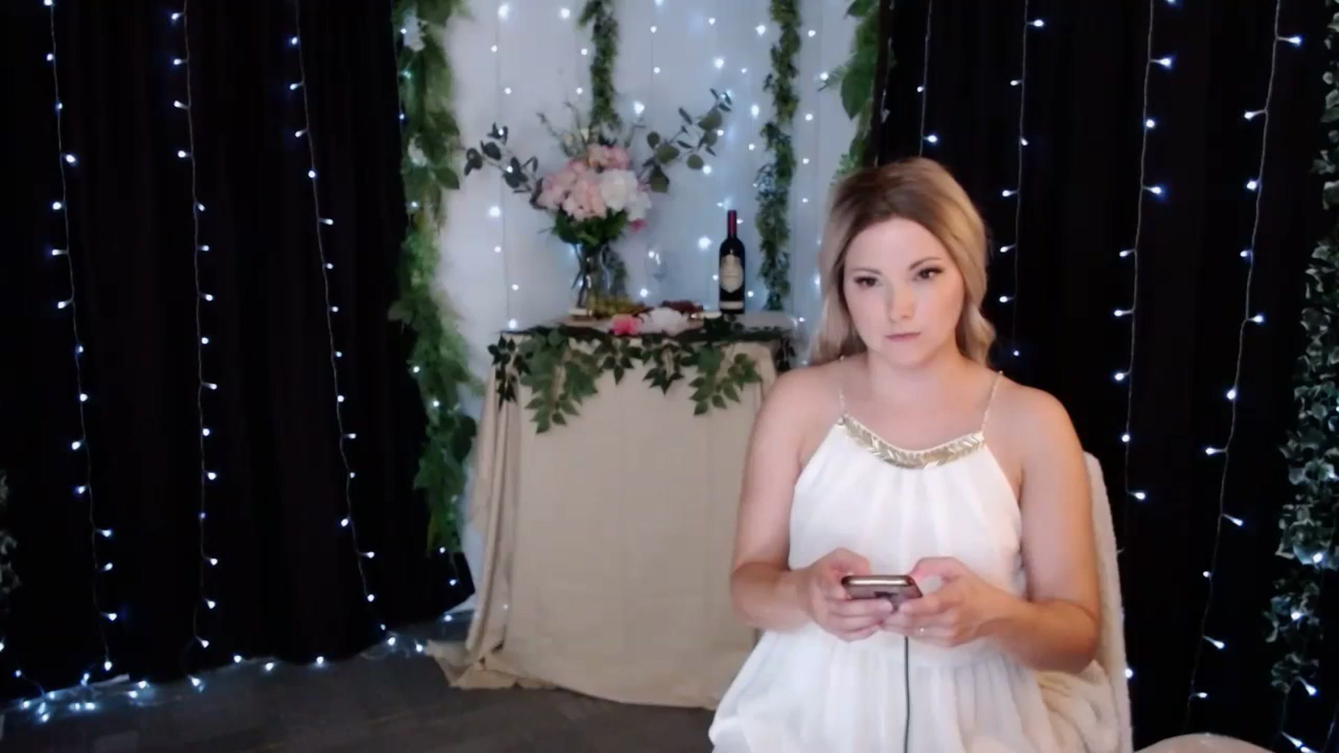 Gallery image thumbnail from KellyHeart's myfreecams stream on, 10/21/2023, 05:16 image 8 of 20