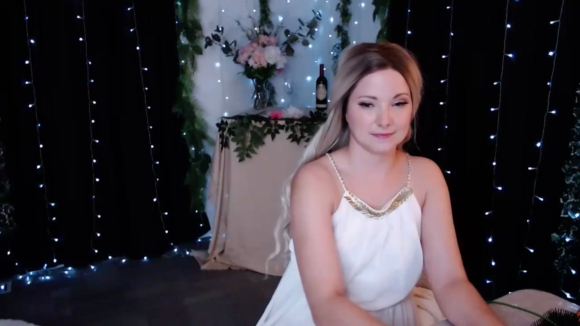 Gallery image thumbnail from KellyHeart's myfreecams stream on, 10/21/2023, 06:31 image 8 of 20