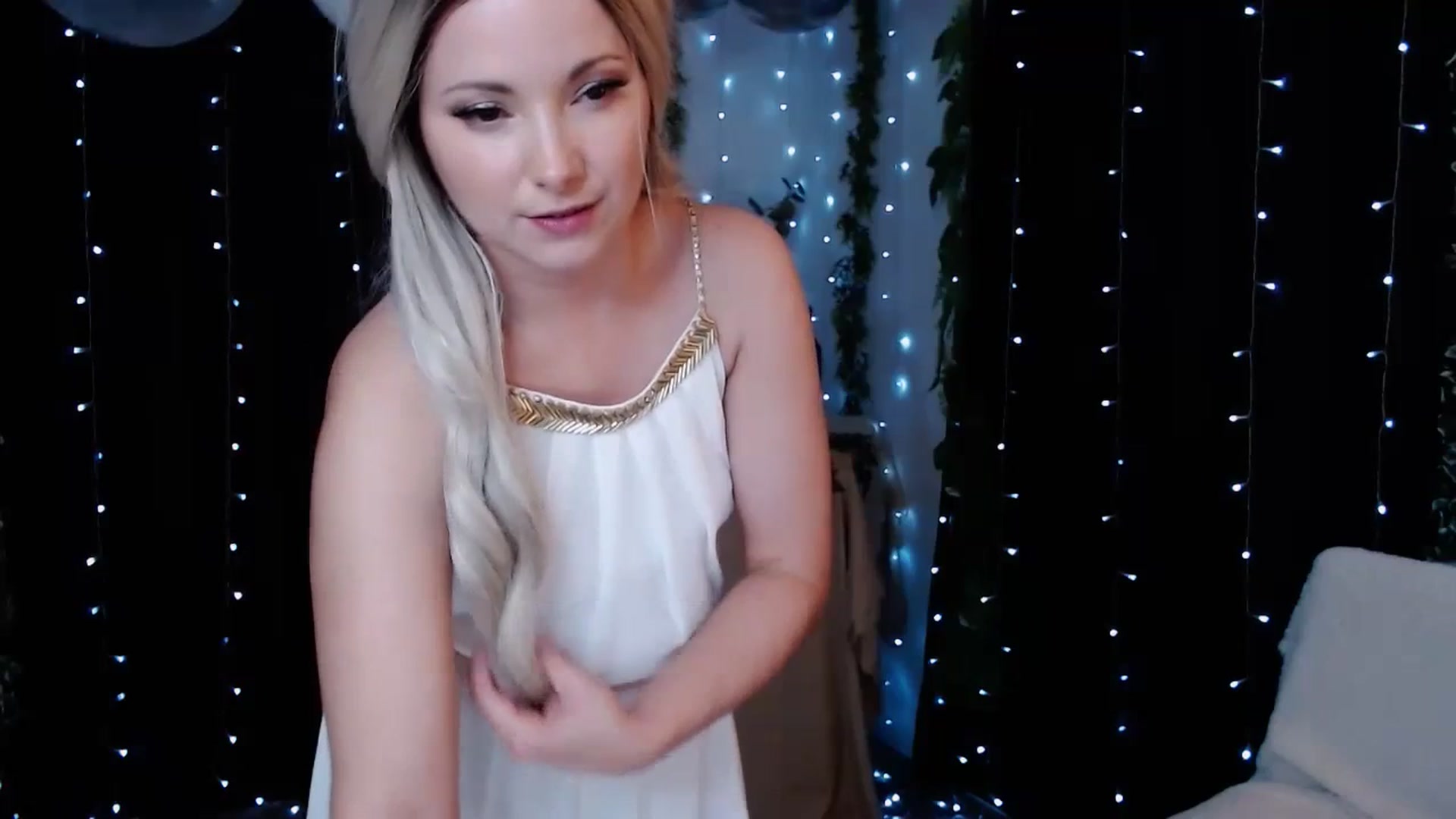 Gallery image thumbnail from KellyHeart's myfreecams stream on, 10/21/2023, 06:31 image 20 of 20