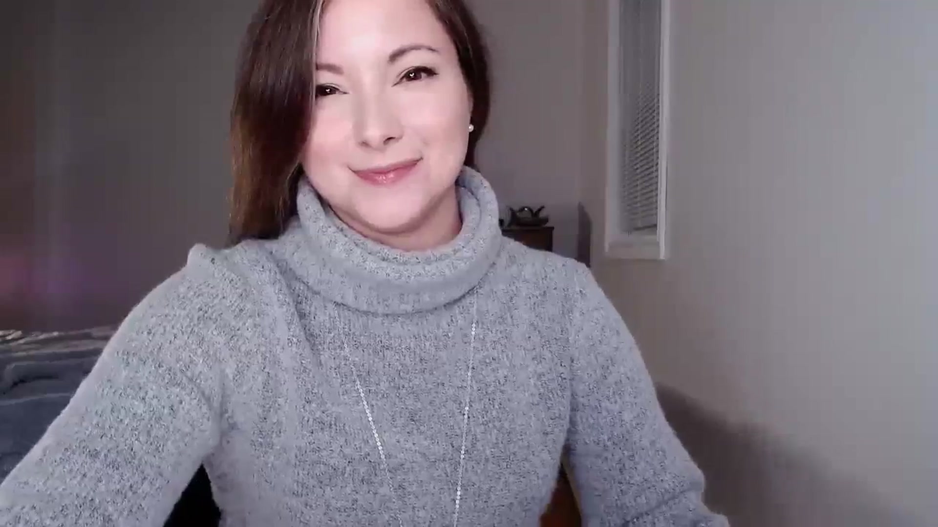 Gallery image thumbnail from KellyHeart's myfreecams stream on, 11/25/2023, 03:02 image 9 of 20