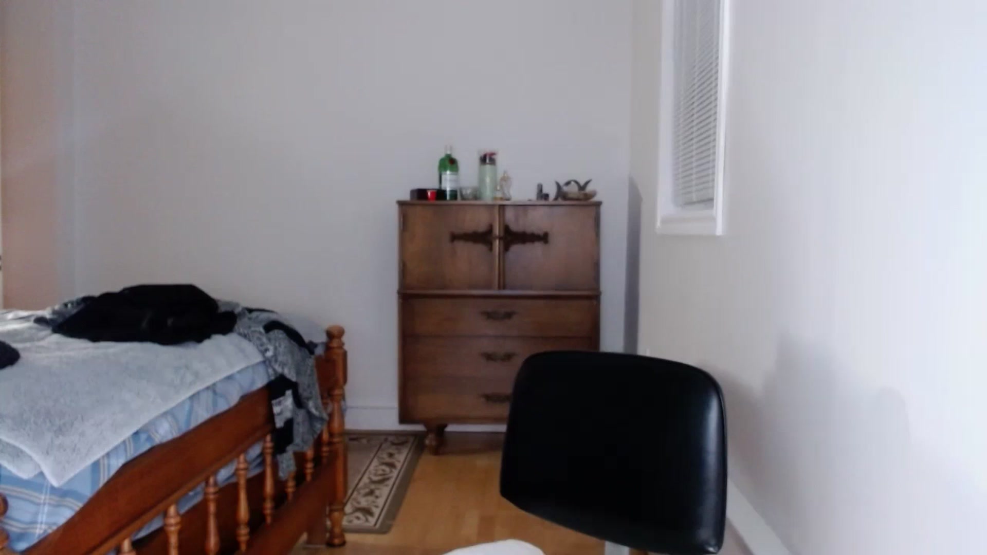 Gallery image thumbnail from KellyHeart's myfreecams stream on, 11/25/2023, 06:13 image 15 of 20
