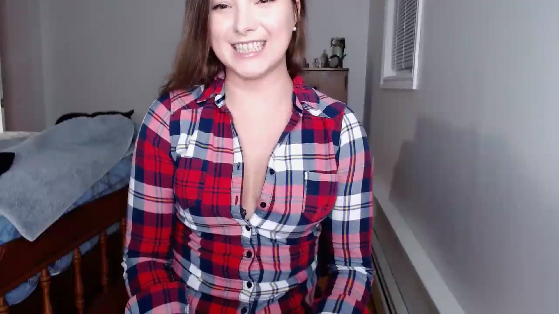 Gallery image thumbnail from KellyHeart's myfreecams stream on, 12/02/2023, 06:16 image 5 of 20