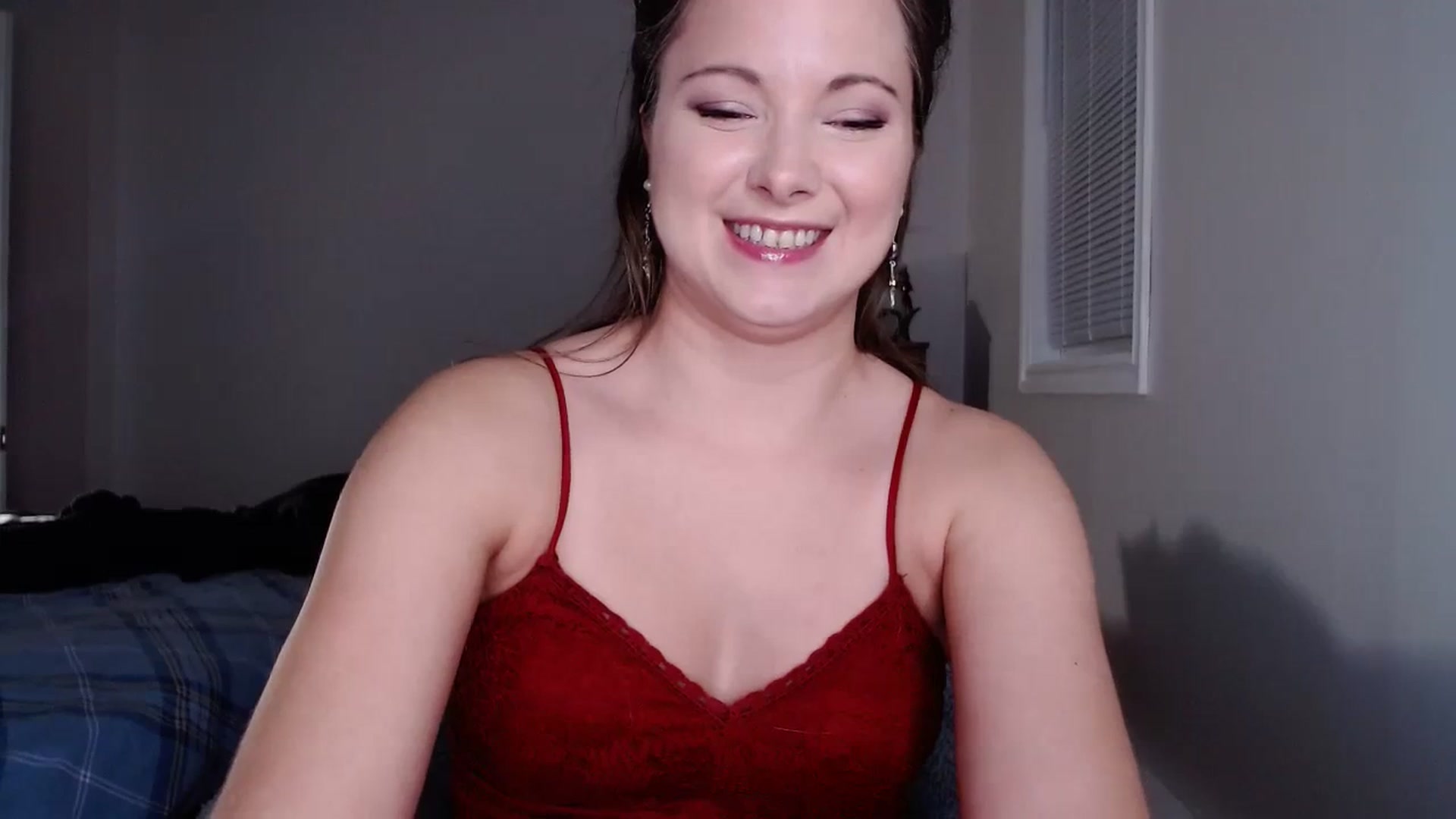 Gallery image thumbnail from KellyHeart's myfreecams stream on, 12/16/2023, 03:47 image 6 of 20