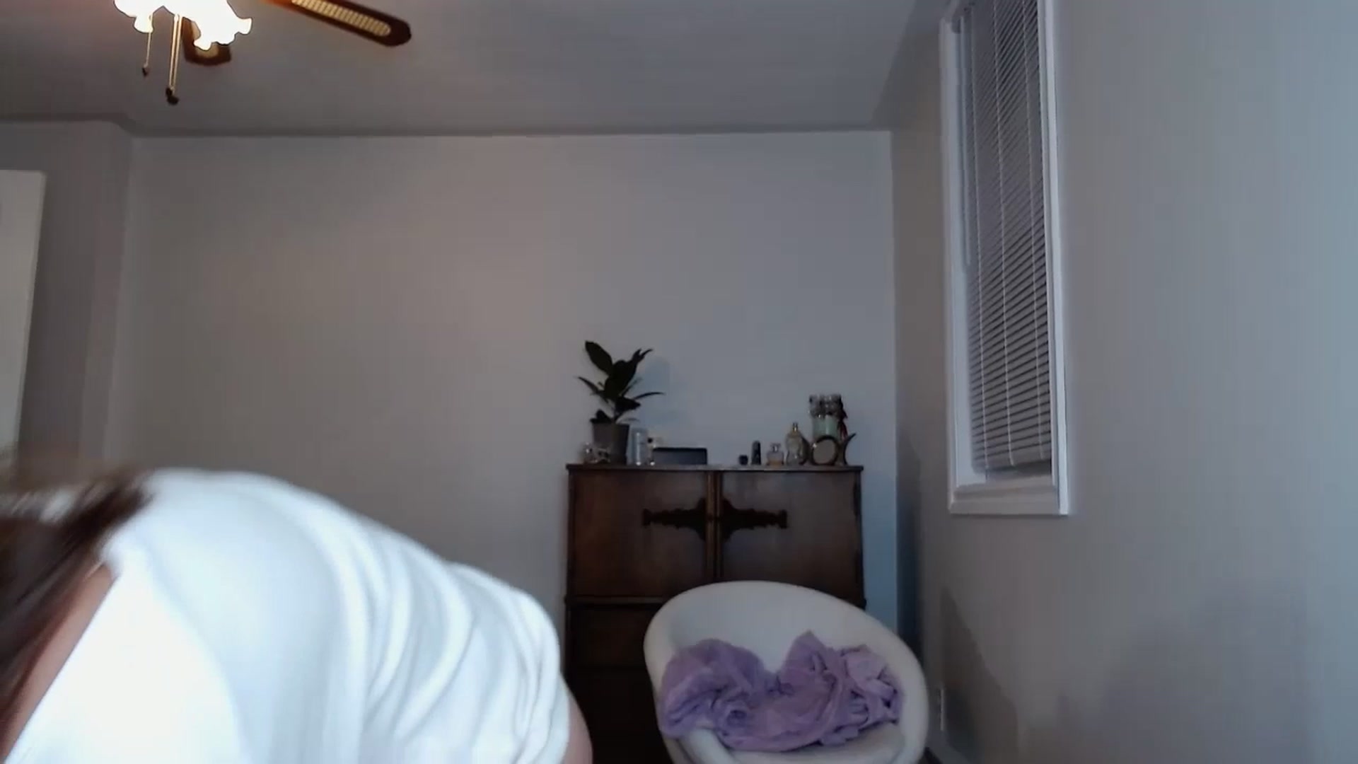 Gallery image thumbnail from KellyHeart's myfreecams stream on, 12/23/2023, 05:58 image 6 of 20