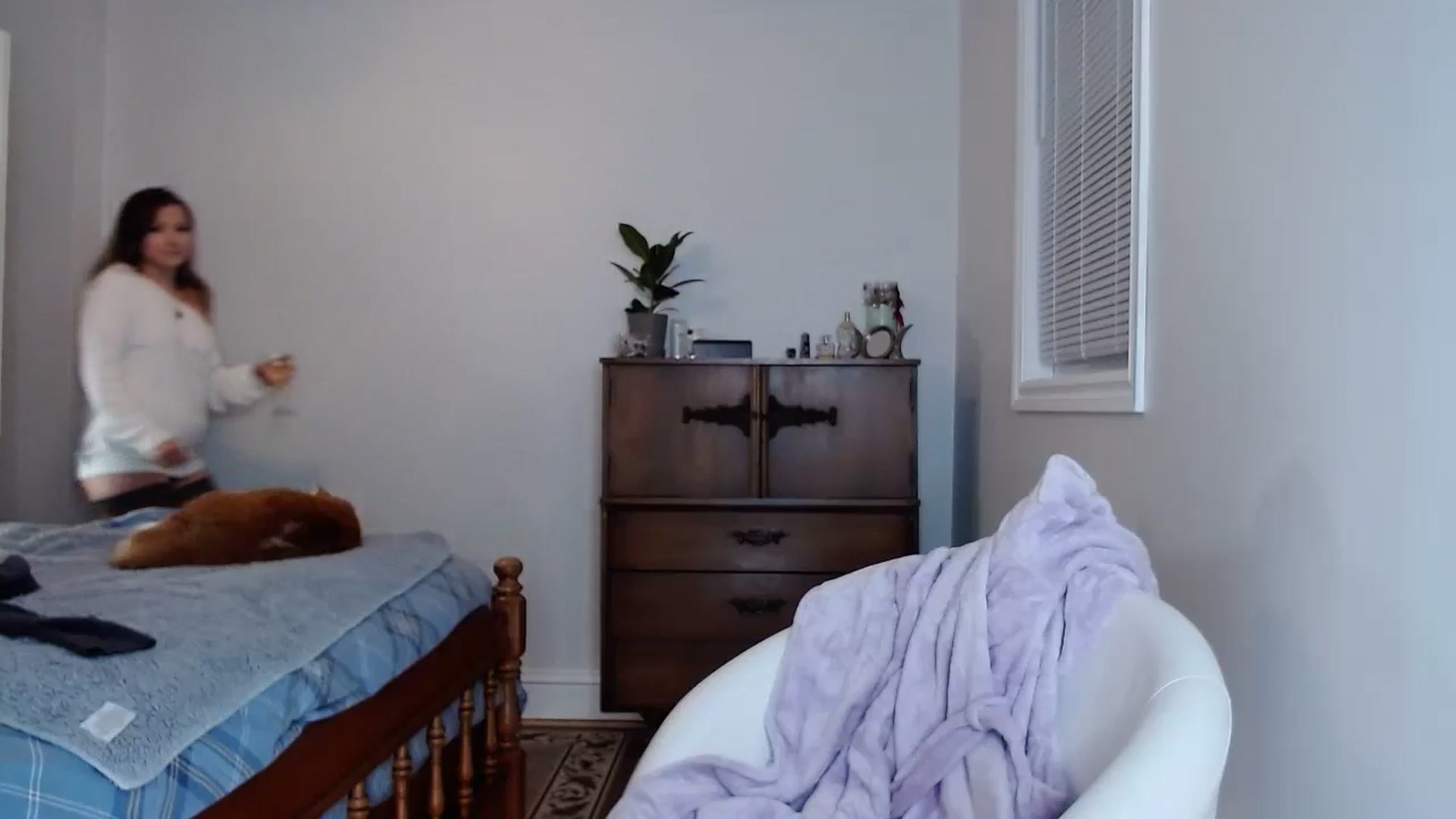 Gallery image thumbnail from KellyHeart's myfreecams stream on, 12/23/2023, 08:21 image 5 of 20