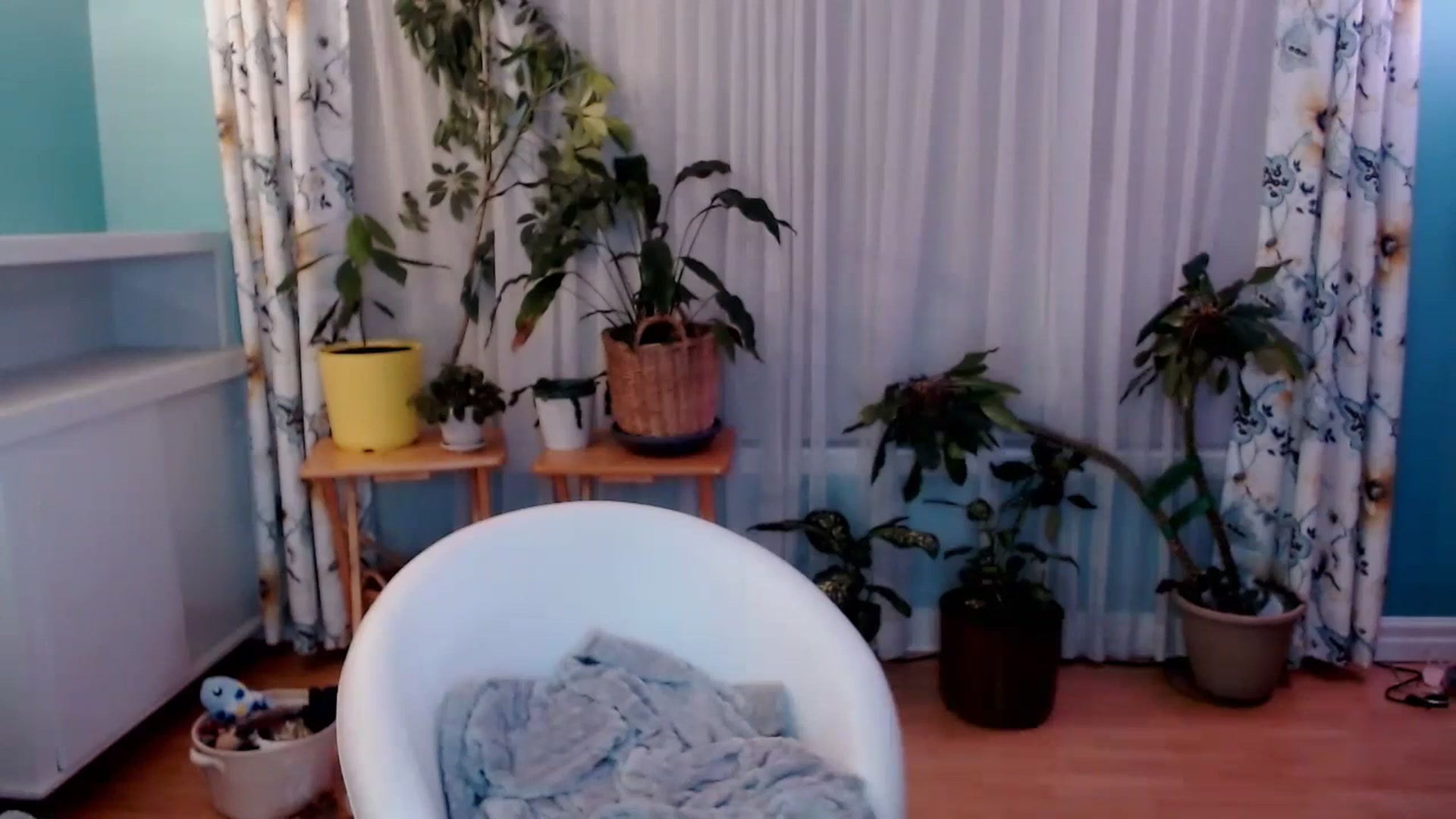 Gallery image thumbnail from KellyHeart's myfreecams stream on, 02/03/2024, 07:55 image 15 of 20