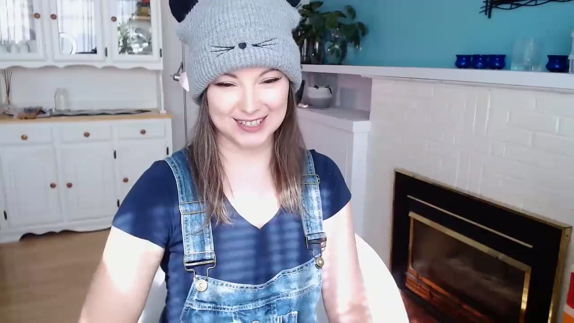 Gallery image thumbnail from KellyHeart's myfreecams stream on, 03/01/2024, 19:55 image 4 of 20