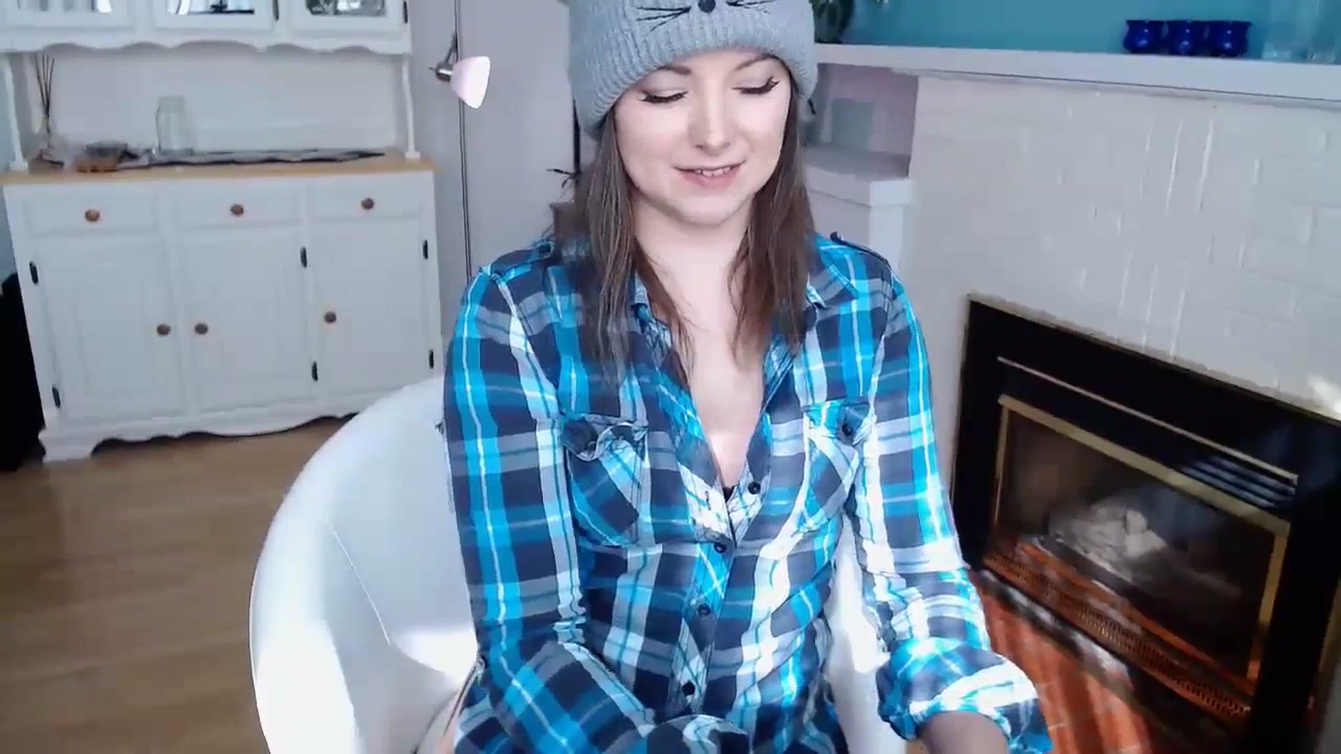 Gallery image thumbnail from KellyHeart's myfreecams stream on, 03/01/2024, 19:55 image 8 of 20