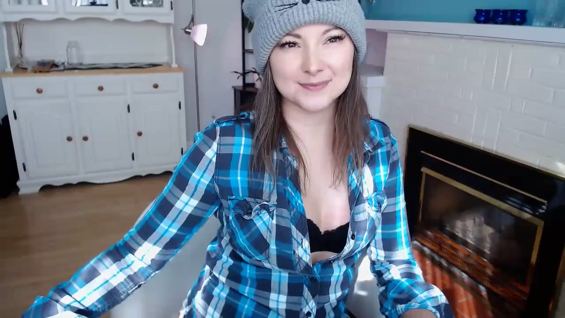 Gallery image thumbnail from KellyHeart's myfreecams stream on, 03/01/2024, 19:55 image 9 of 20