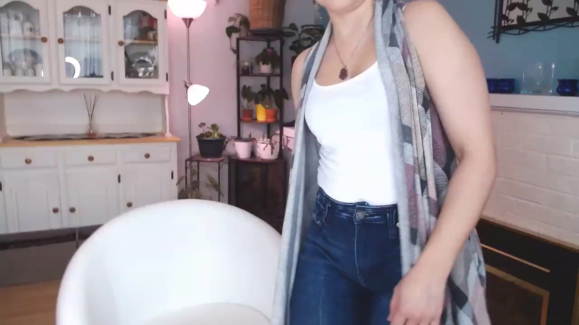 Gallery image thumbnail from KellyHeart's myfreecams stream on, 03/06/2024, 18:04 image 1 of 20
