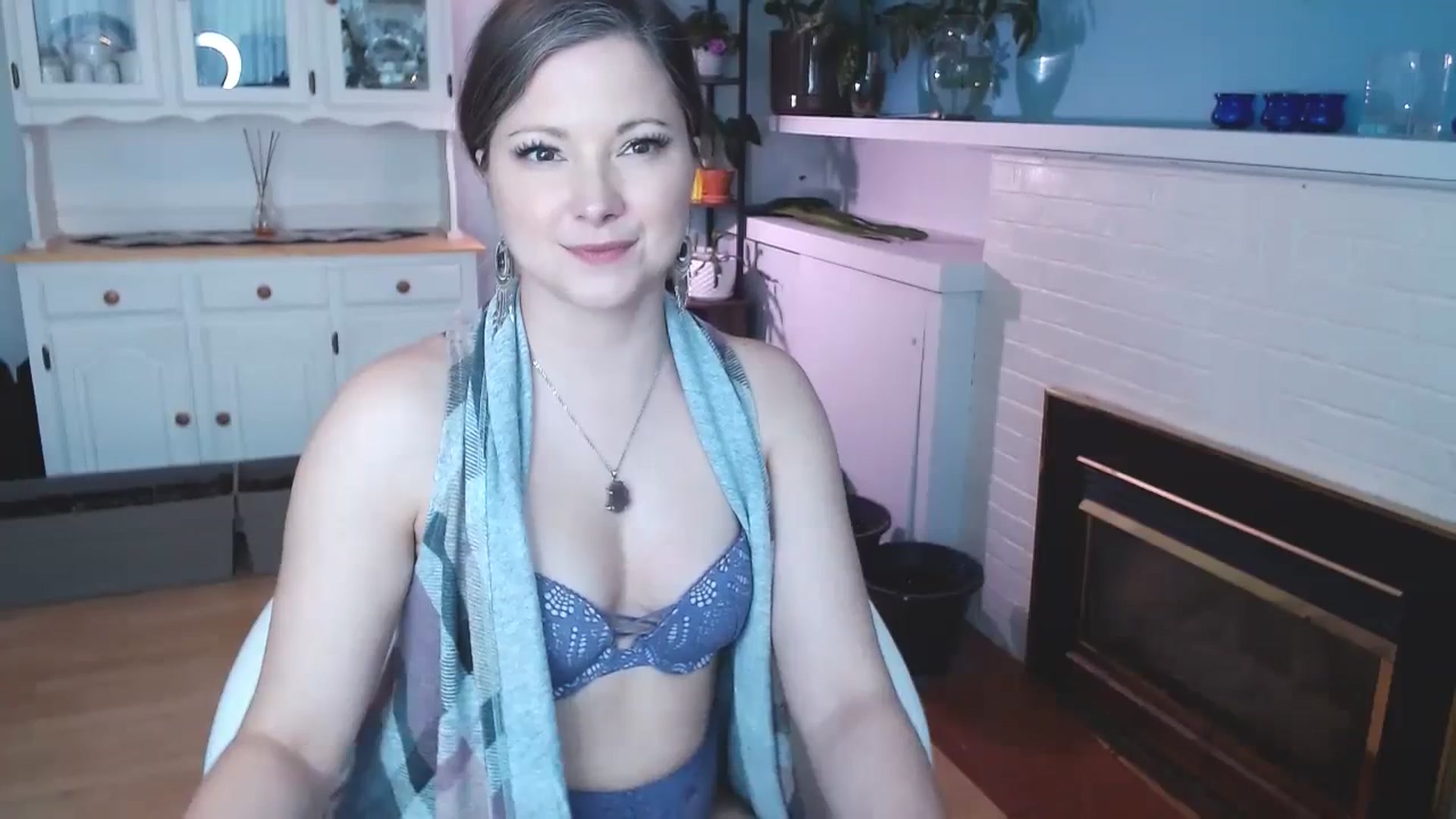 Gallery image thumbnail from KellyHeart's myfreecams stream on, 03/06/2024, 18:41 image 16 of 20