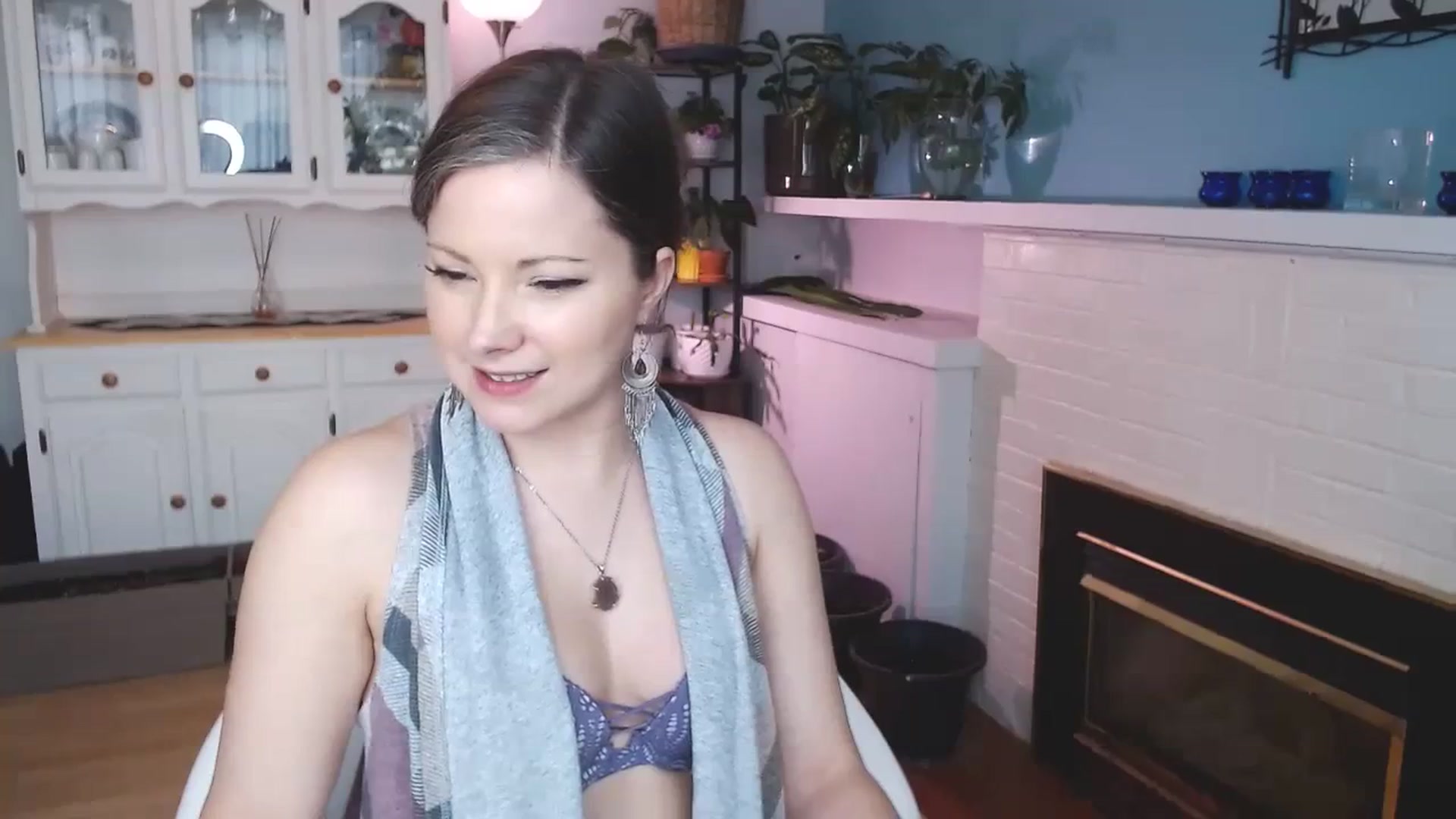 Gallery image thumbnail from KellyHeart's myfreecams stream on, 03/06/2024, 18:41 image 6 of 20
